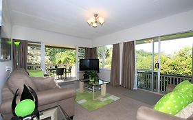 Durie Vale Retreat - Spa Pool, Scenic View, Bbq, Sky Tv